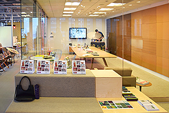 KNOLL CATWALK FASHION SHOW